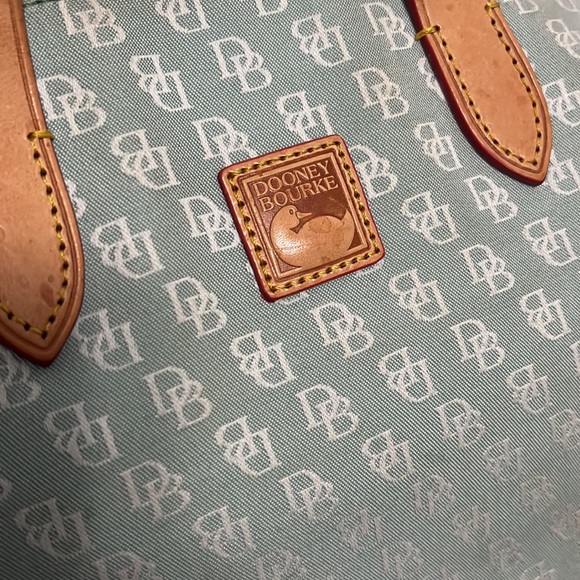 Dooney and Bourke Boston Style Purse - Picture 8 of 12